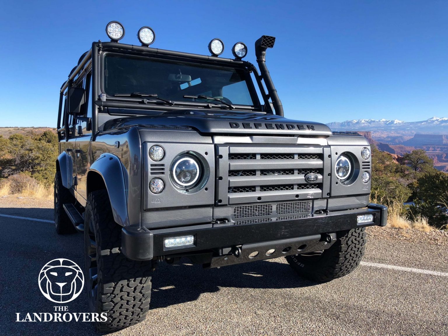 Defender-110-The-Olympus-Land-