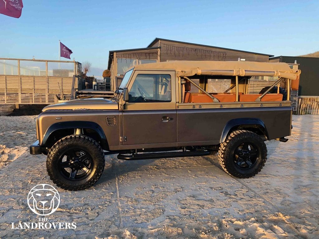 Exterior Custom Land Rover Defender Restomod