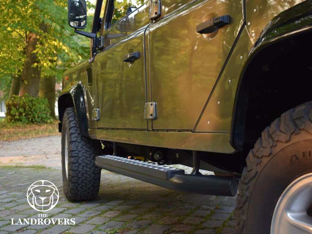 Restomod Defender Custom Land Rover