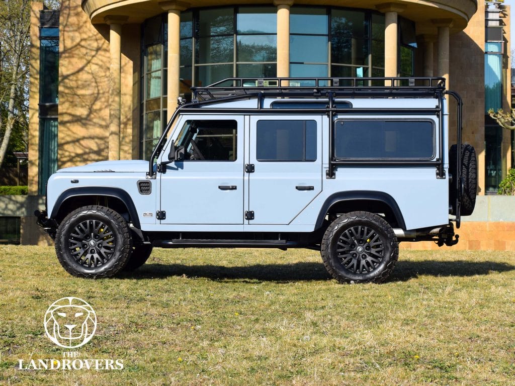 • Modified defender, modiefied landrover defender, modified land rover