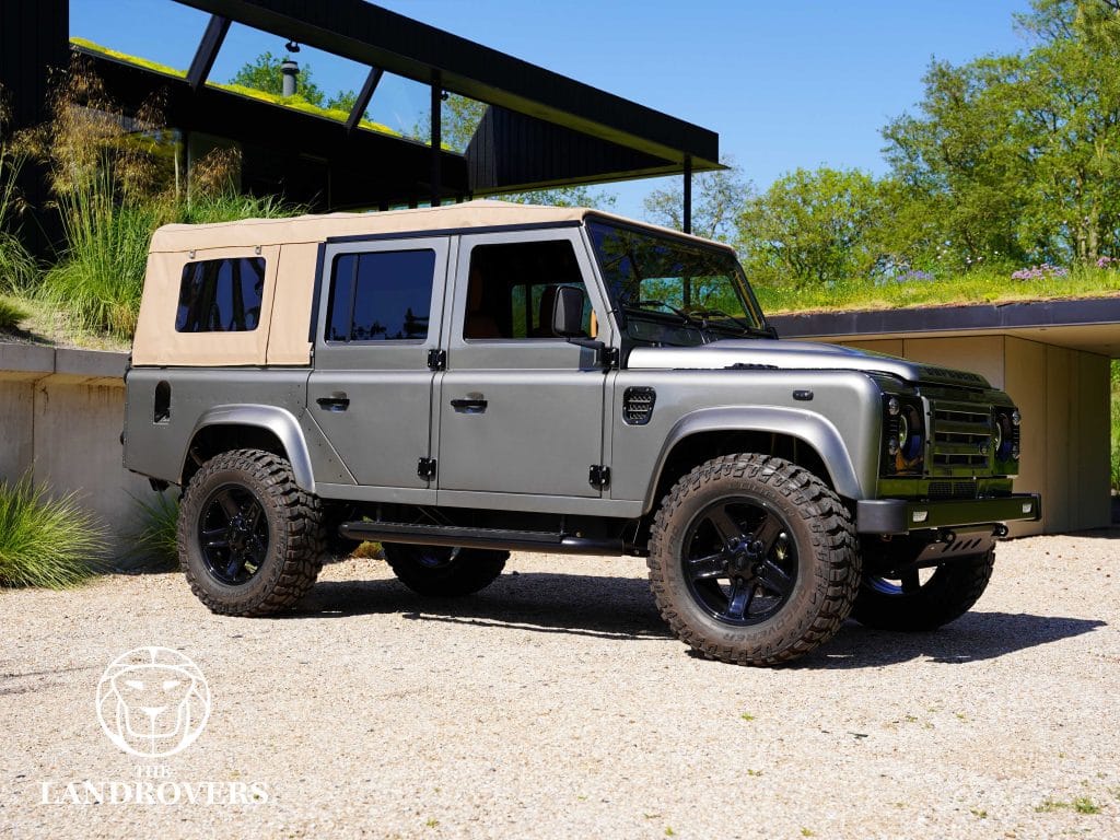 The Landrovers, Defender 110, Landrover