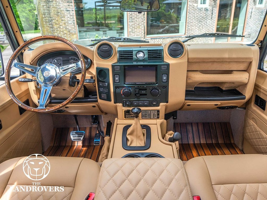 Bazza custom defender interior - Landrover customize