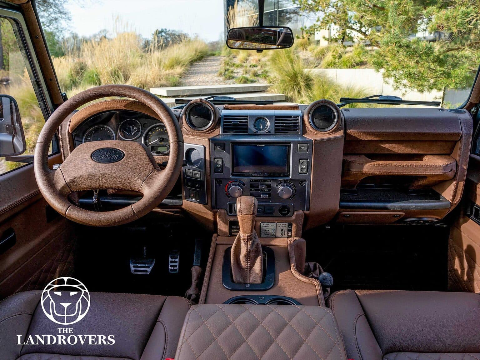 custom land rover interior