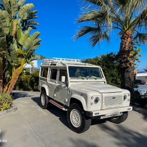 Restomod & Custom Defender - The Landrovers