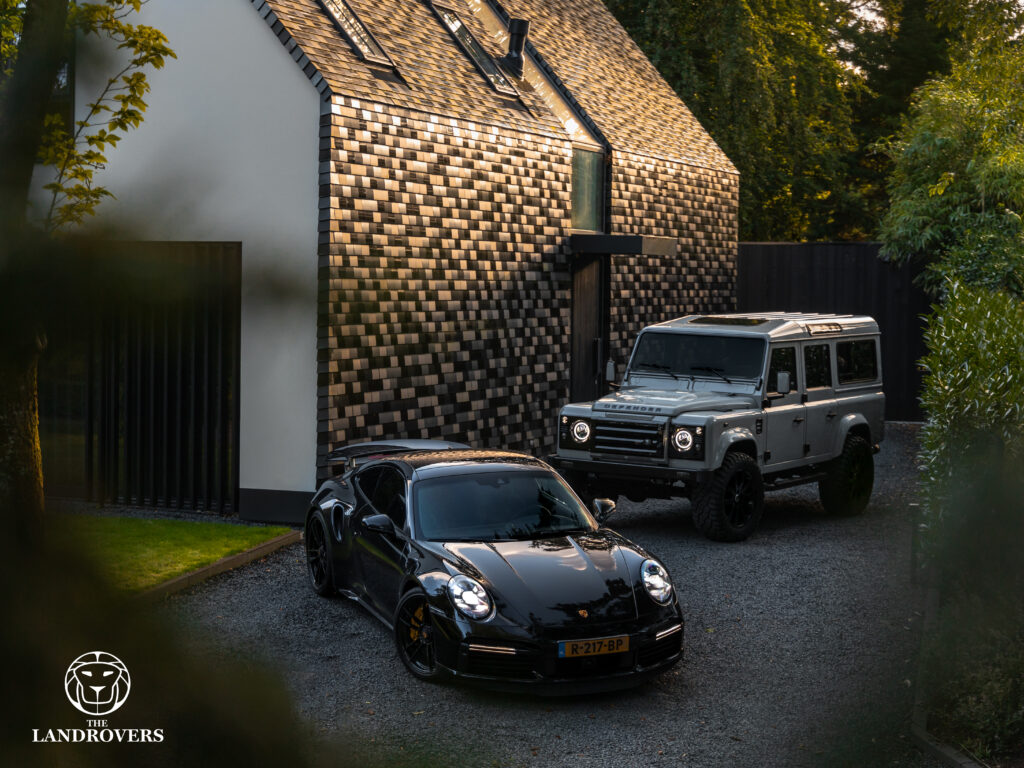 Land Rover Defender restomod - Custom Defenders
