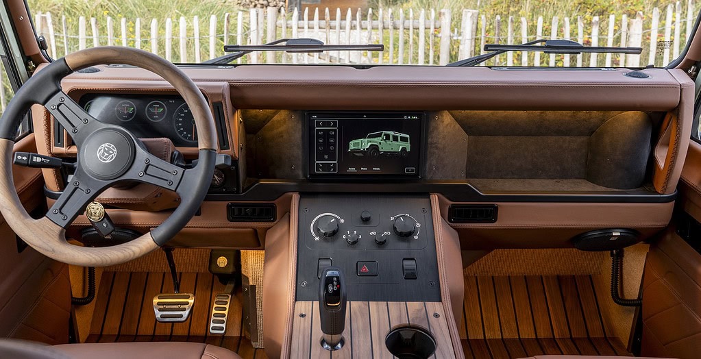custom land rover defender dashbord