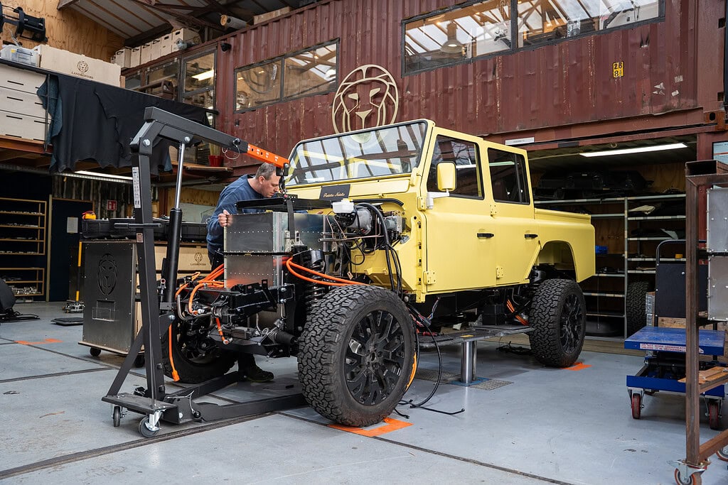 Building the Panterra electric drivetrain from The Landrovers